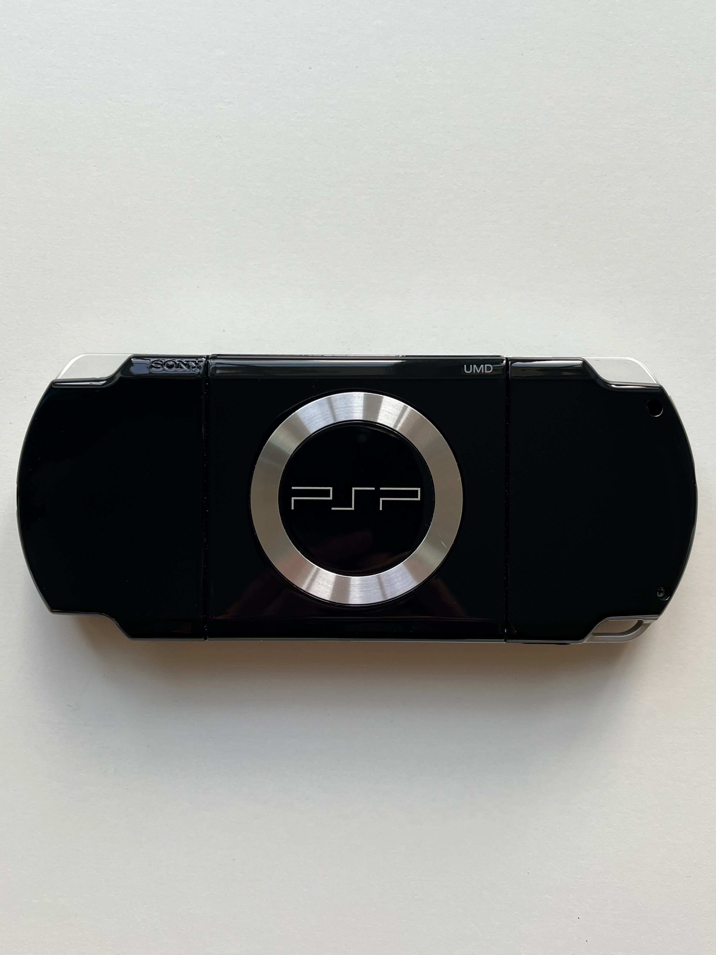 PSP 2000 - Piano Black