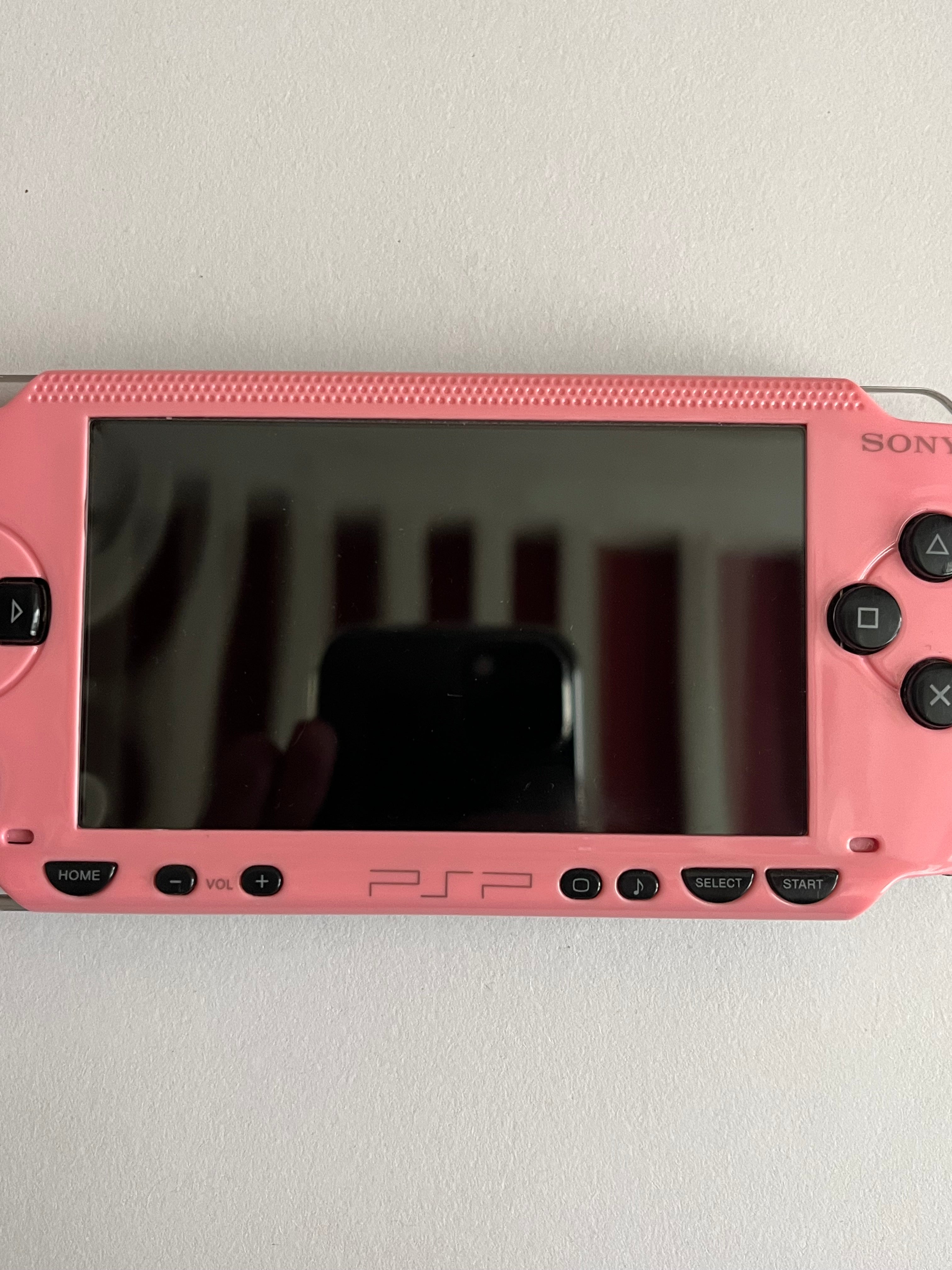 Pink/Black PSP 1000