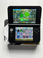 Black Nintendo 3DS XL