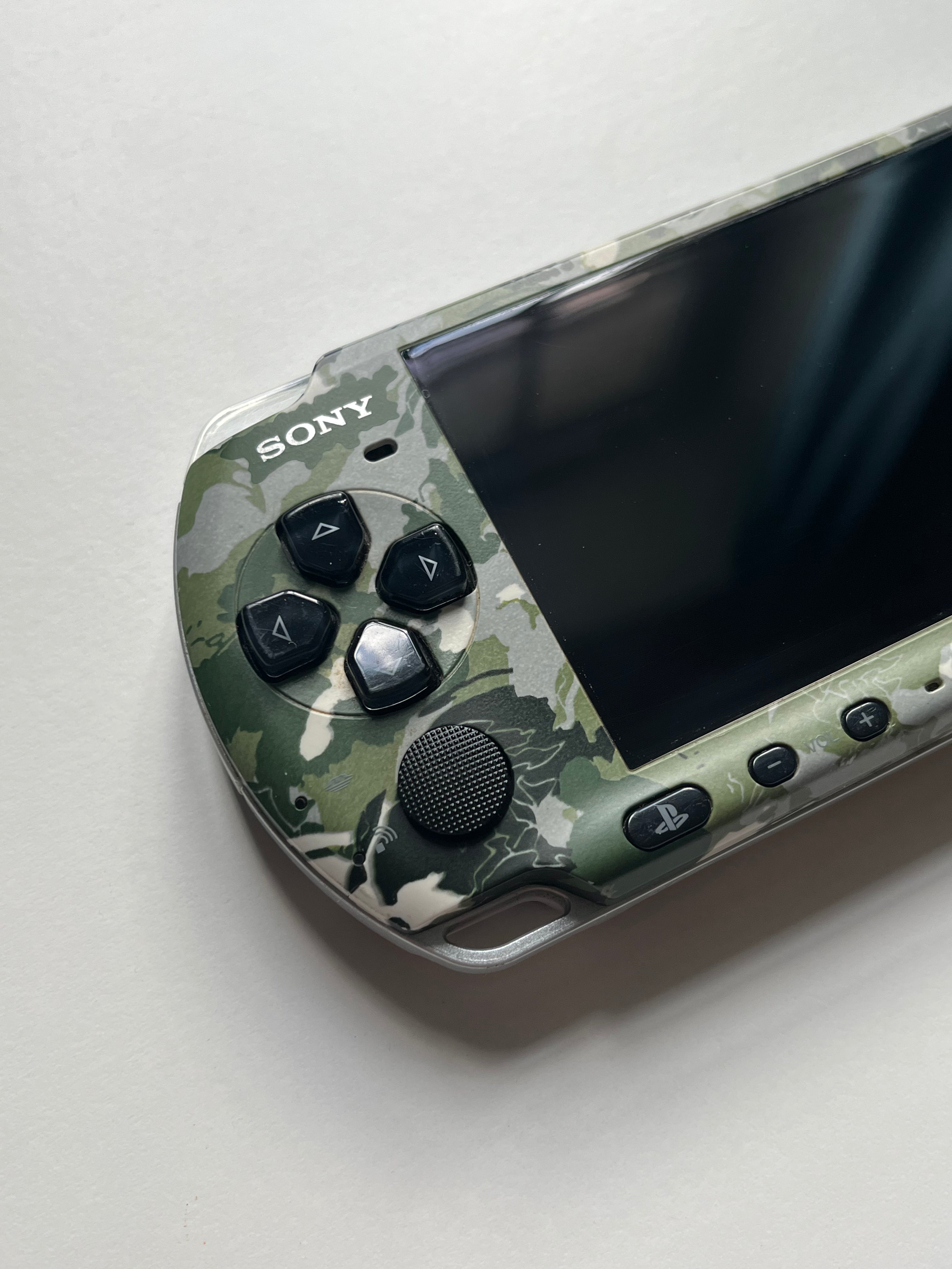 PSP 3000 Metal Gear Solid Edition