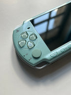PSP 2000 Mint