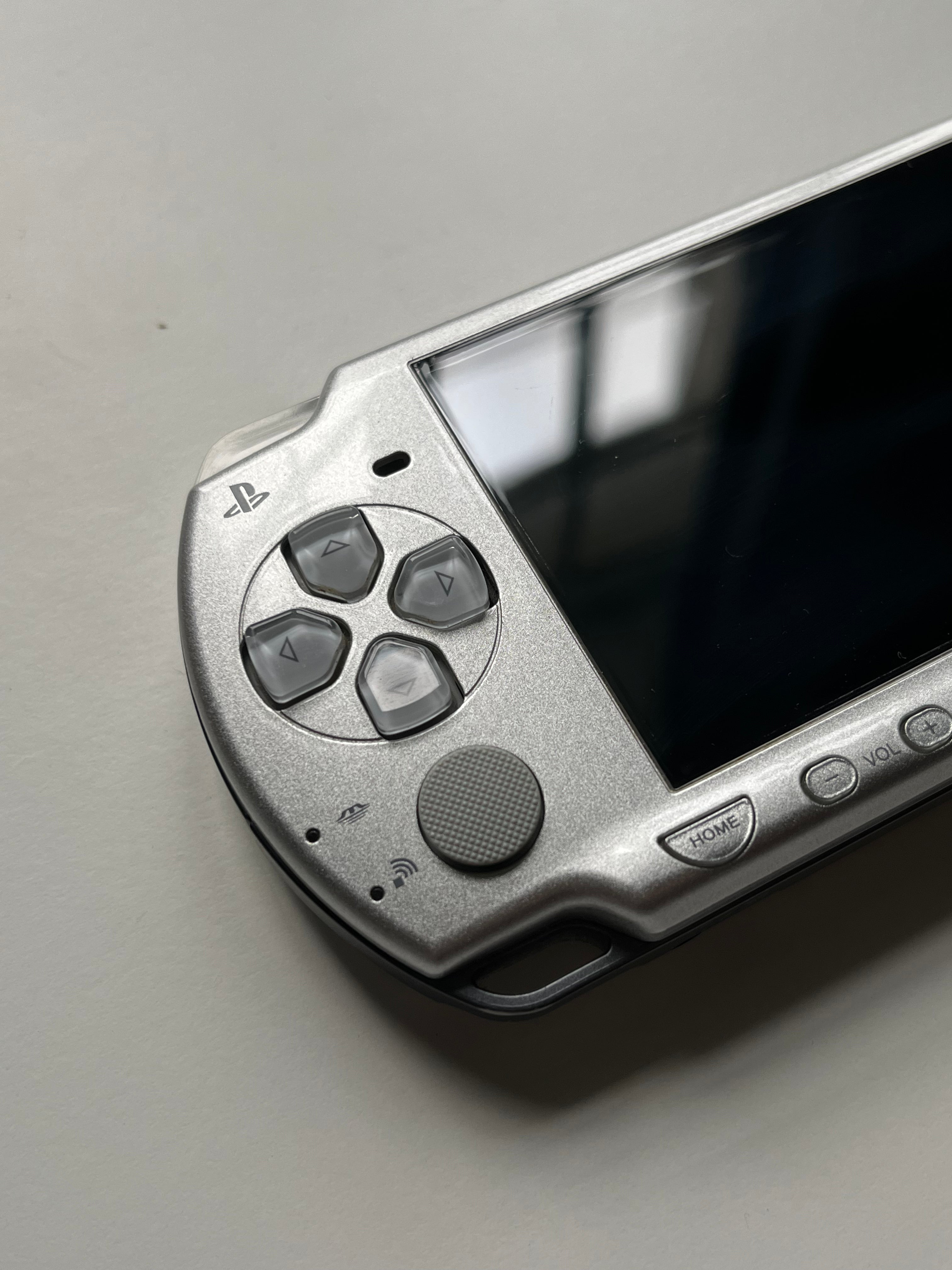 PSP 2000 Silver
