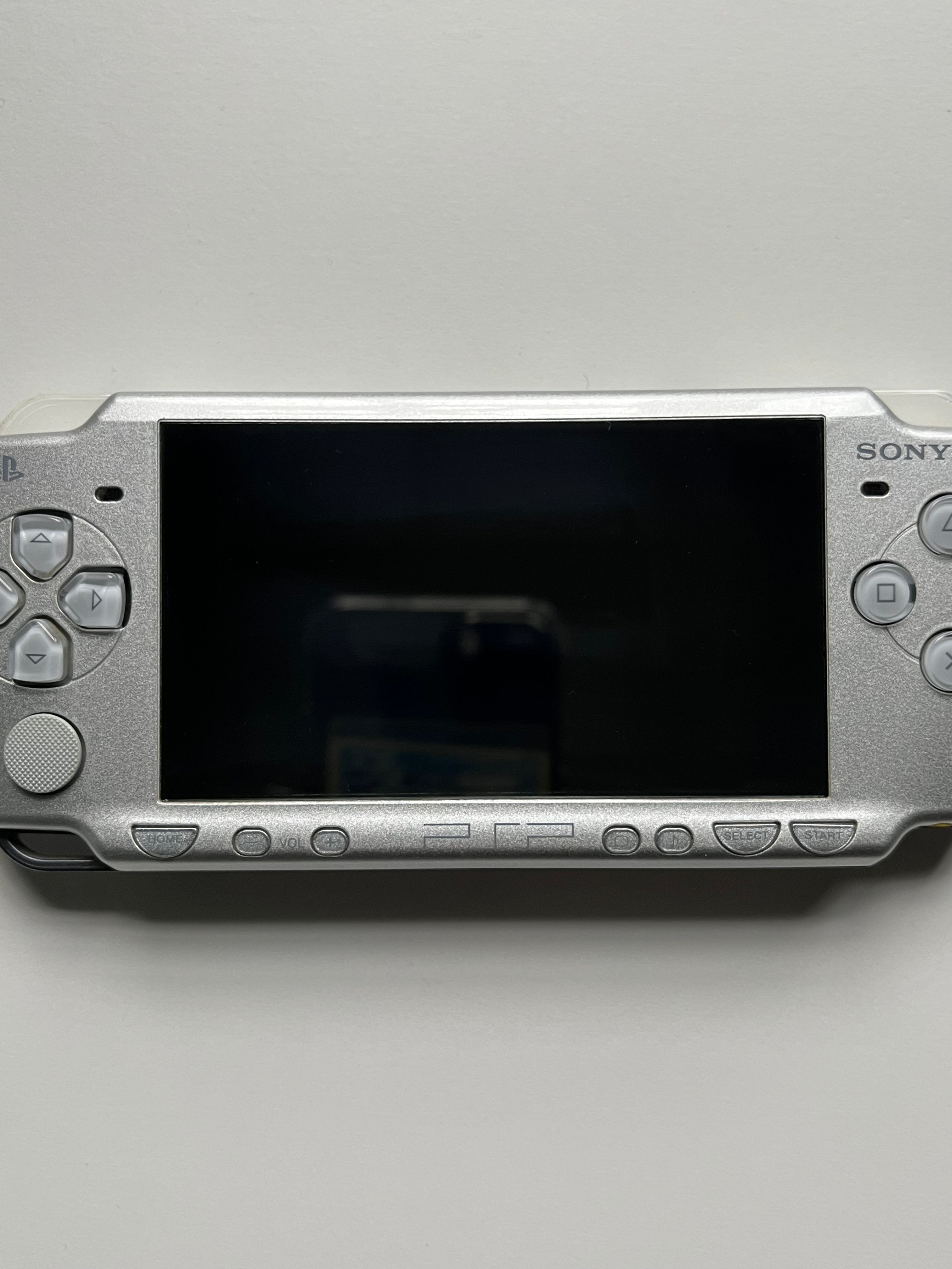 PSP 2000 Silver