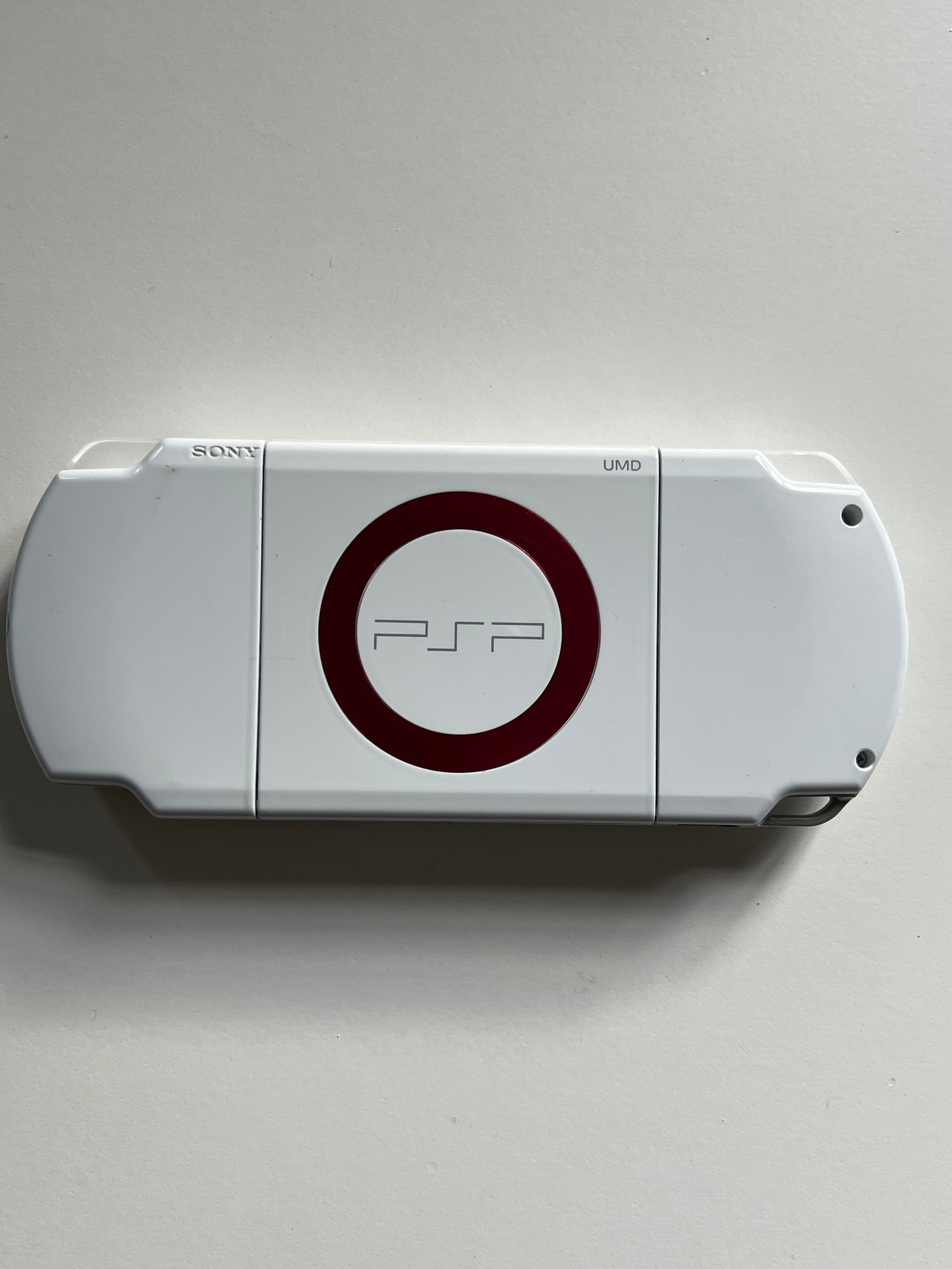 PSP 2000 White