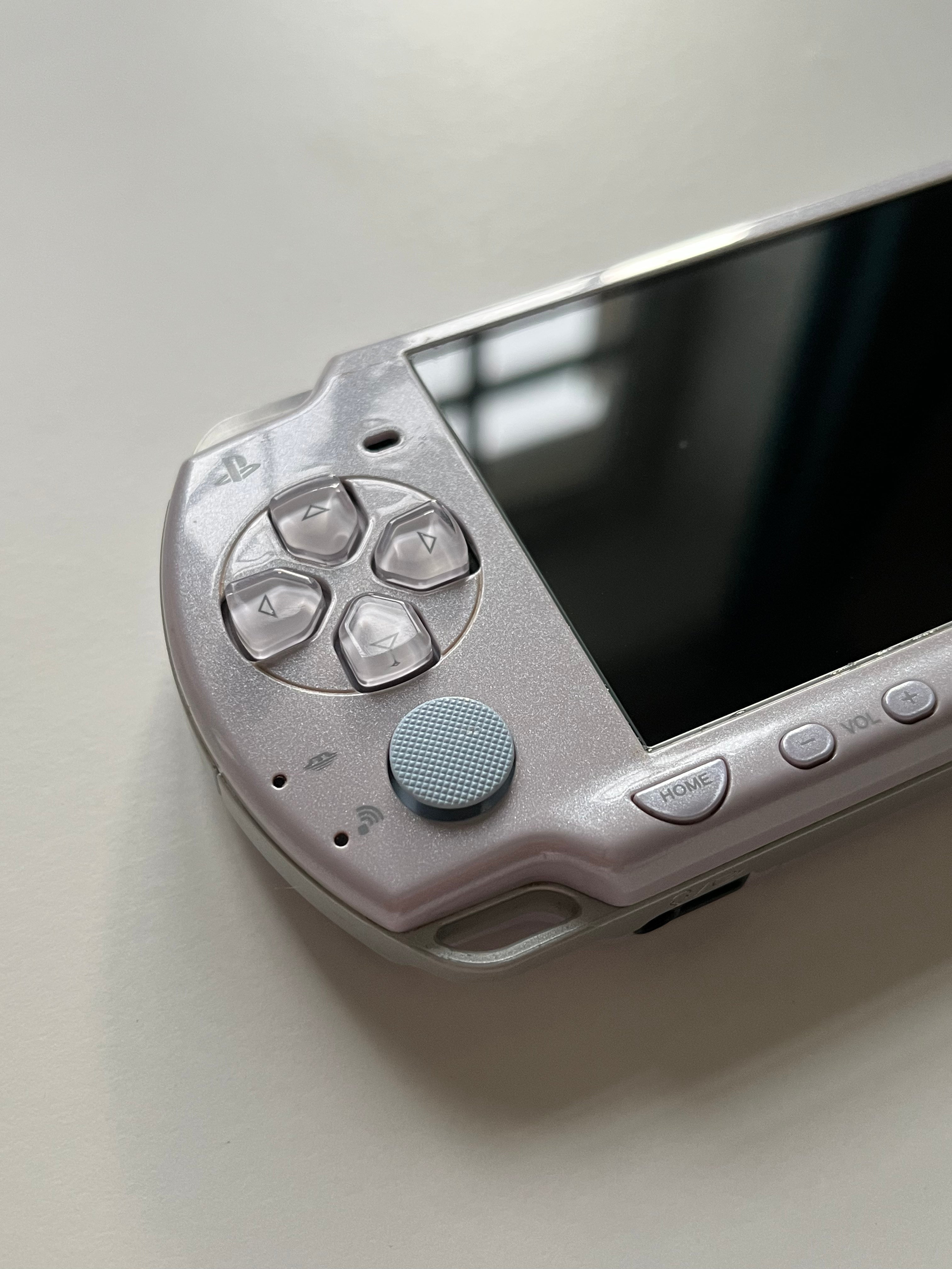 PSP 2000 Lavender Pink