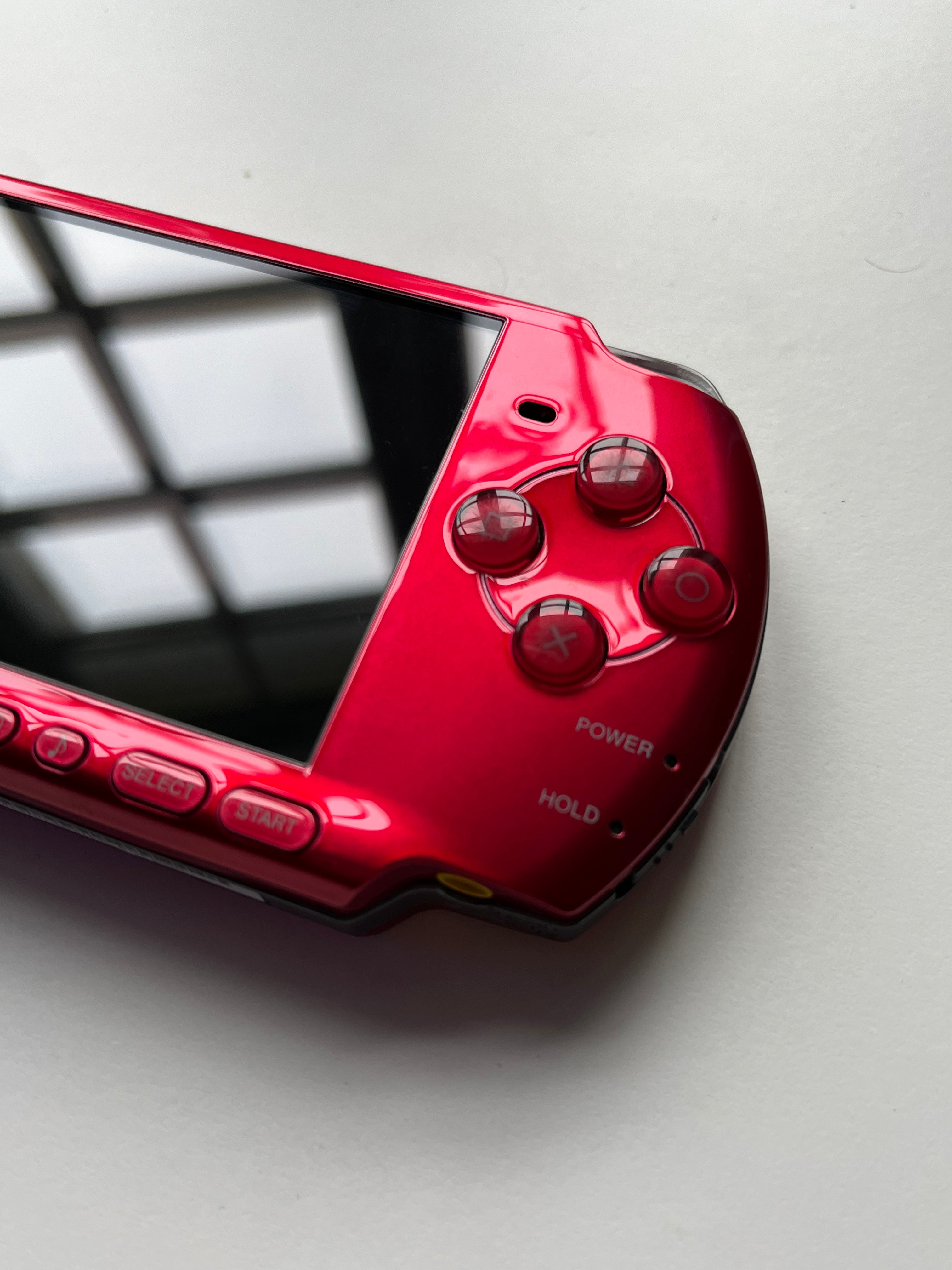 PSP 3000 Radiant Red