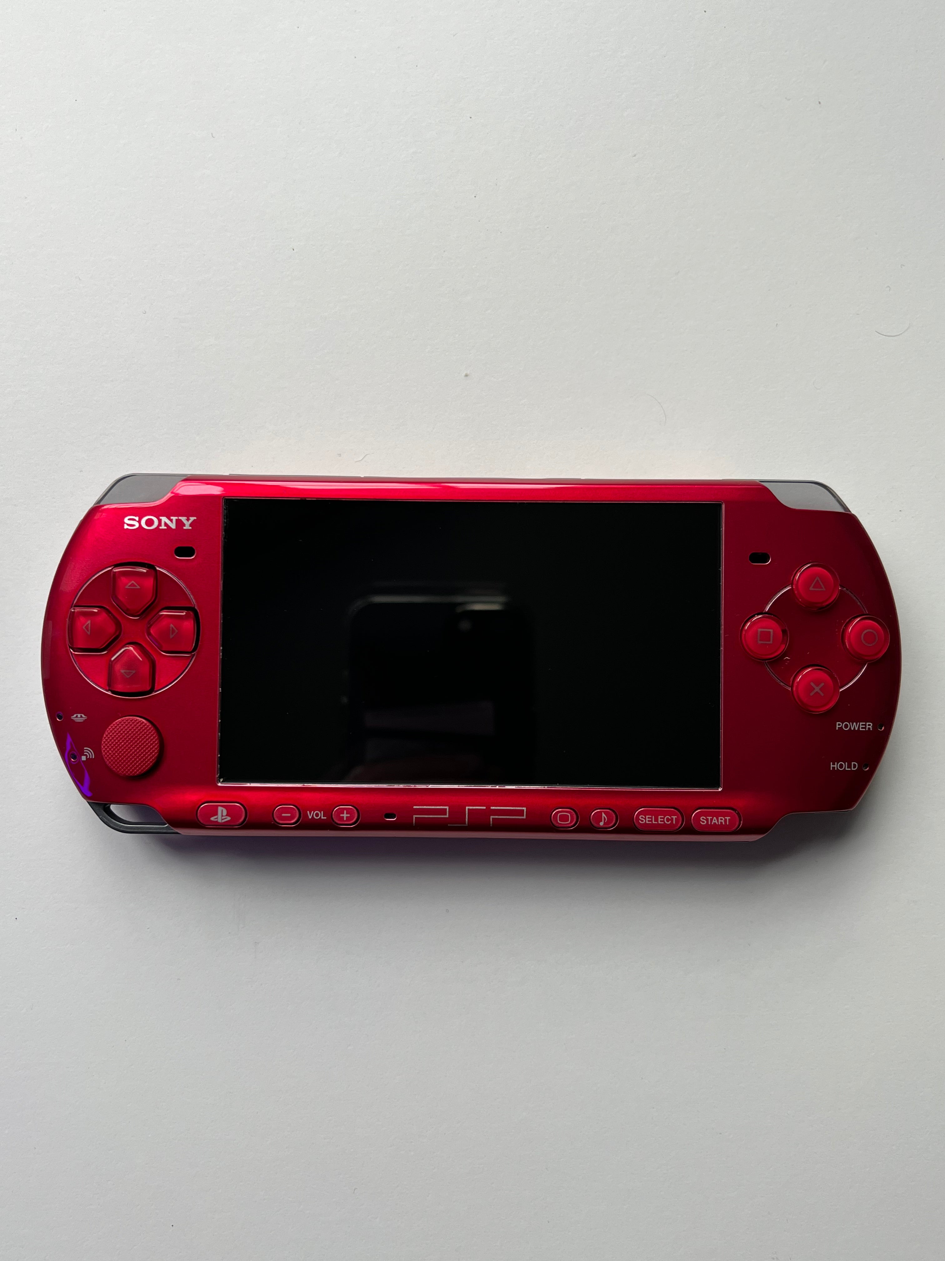 PSP 3000 Radiant Red