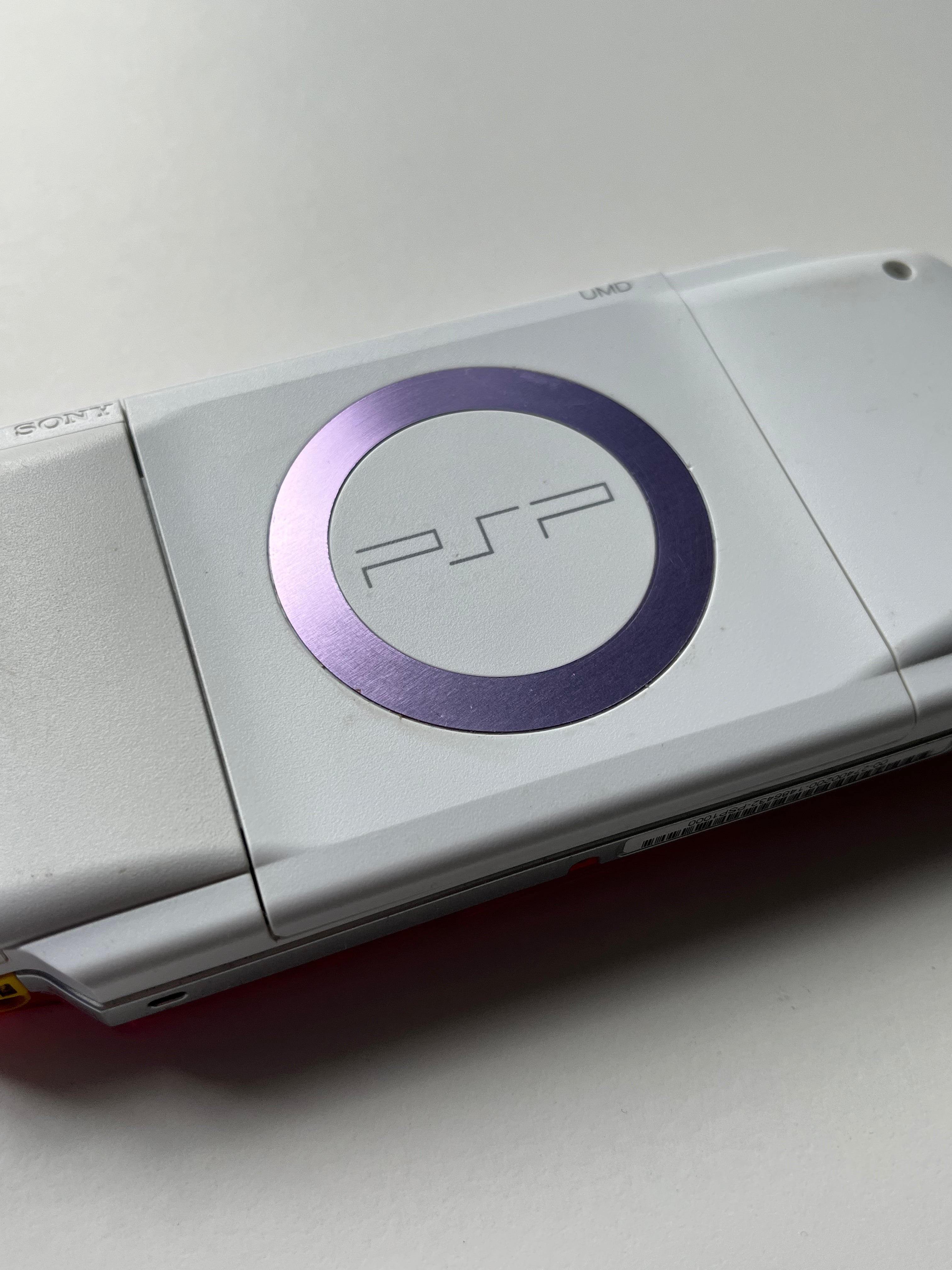 PSP 1000 Transparent Pink - White