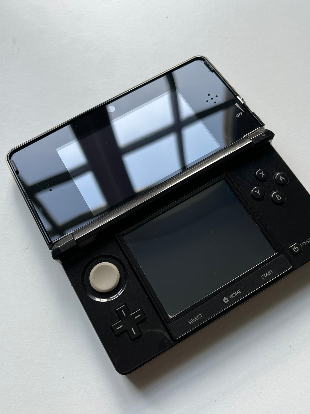 Cosmo Black Nintendo 3DS