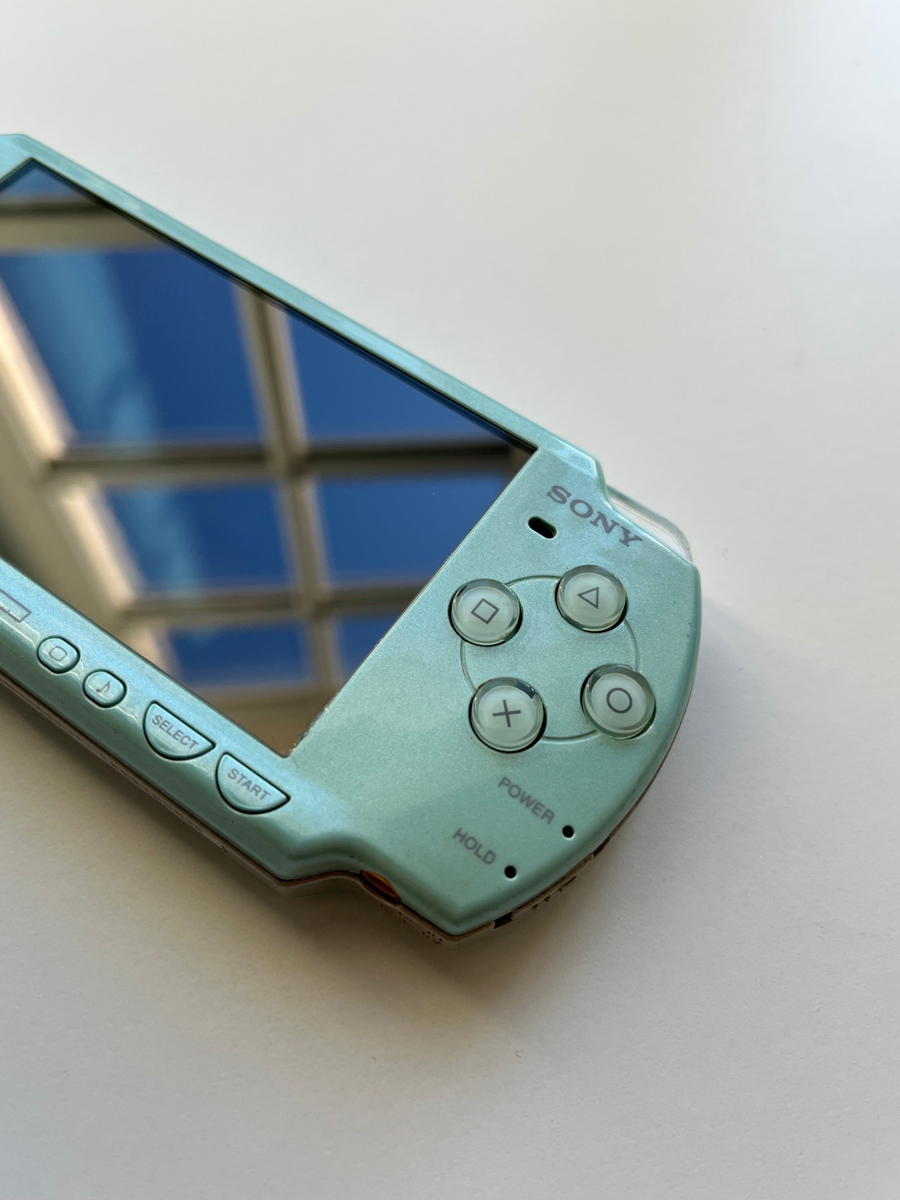 PSP 2000 - Mint Green