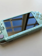 PSP 2000 - Mint Green