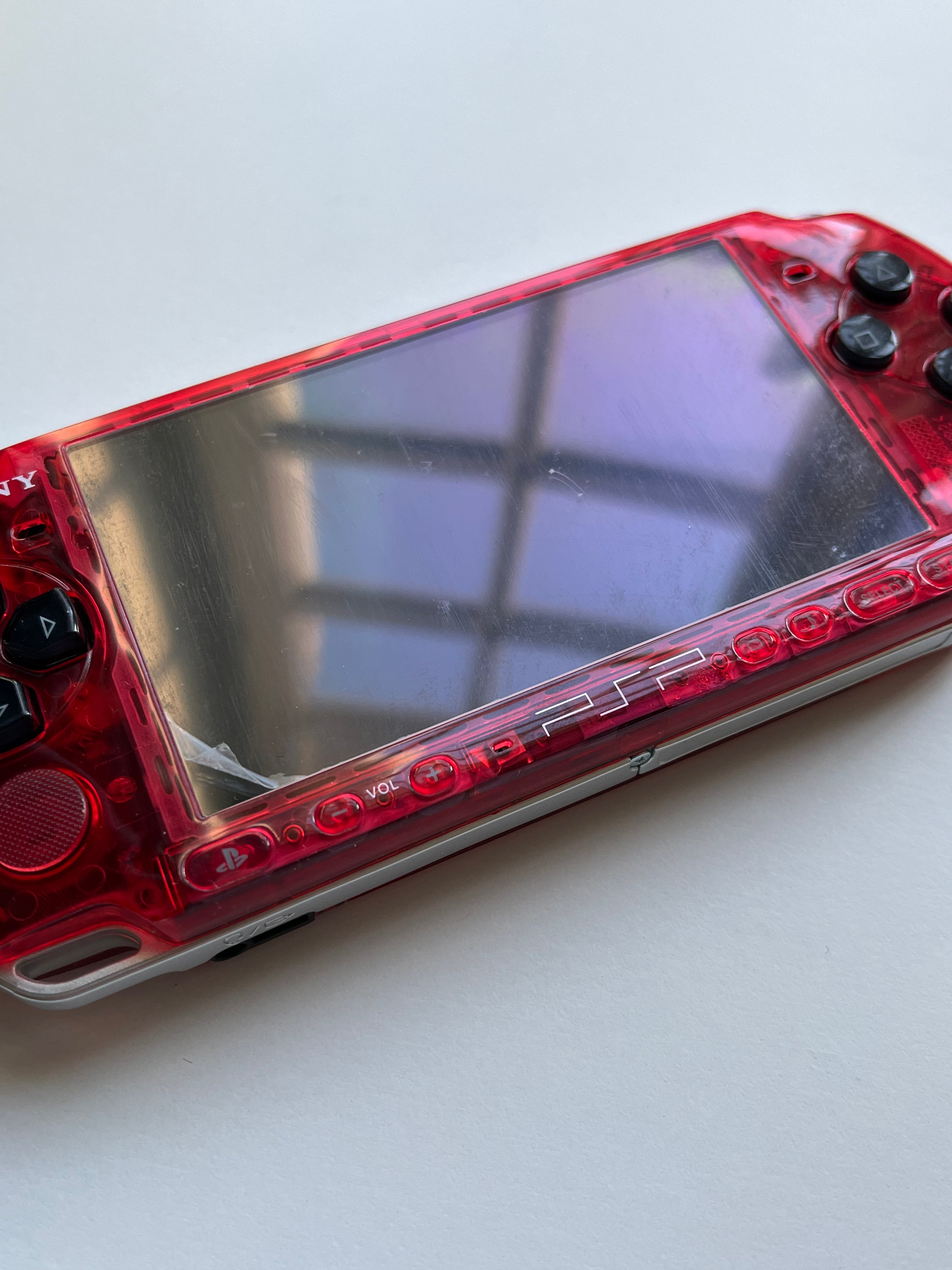 PSP 3000 - Transparent Red