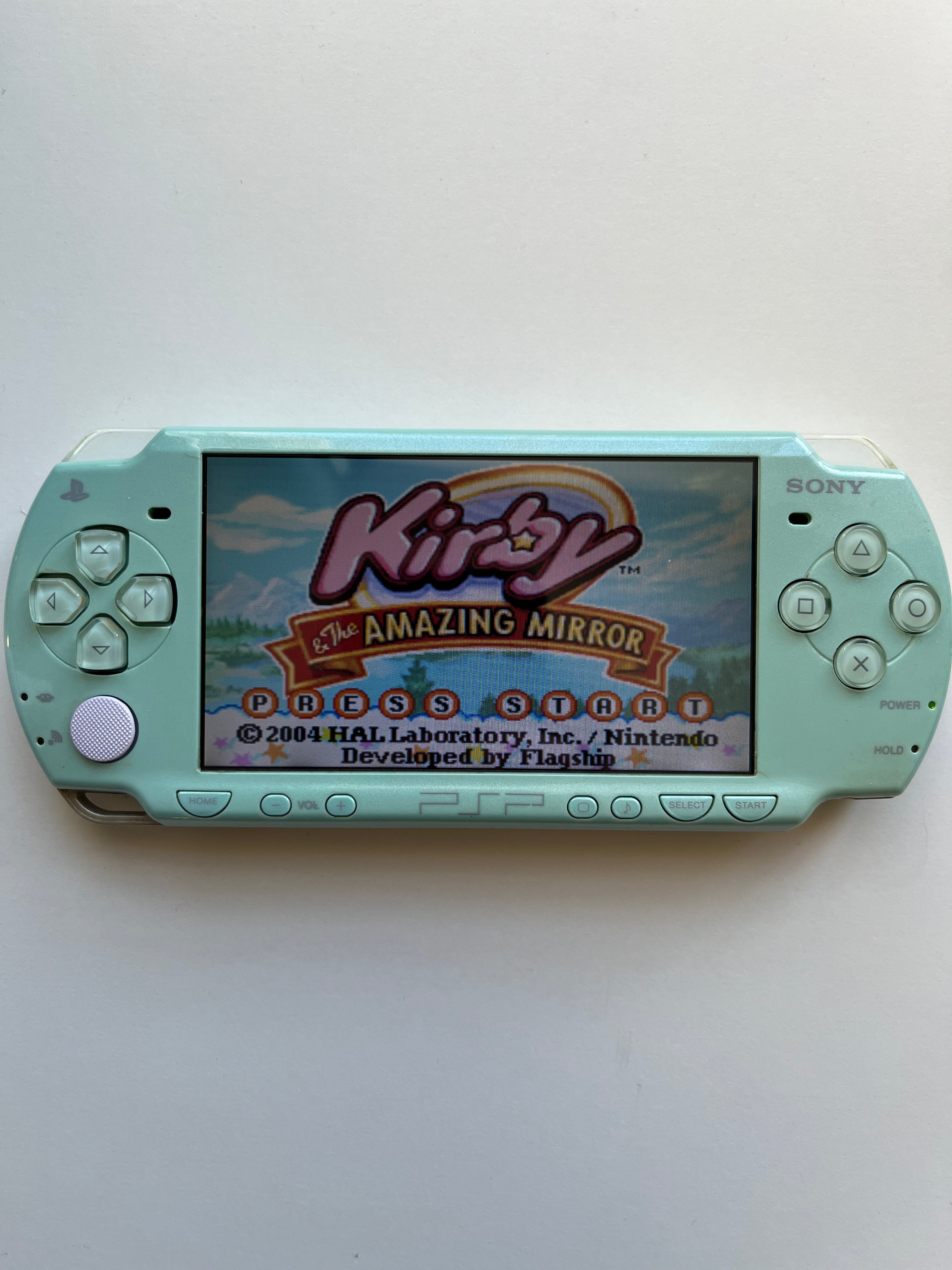 PSP 2000 - Mint Green