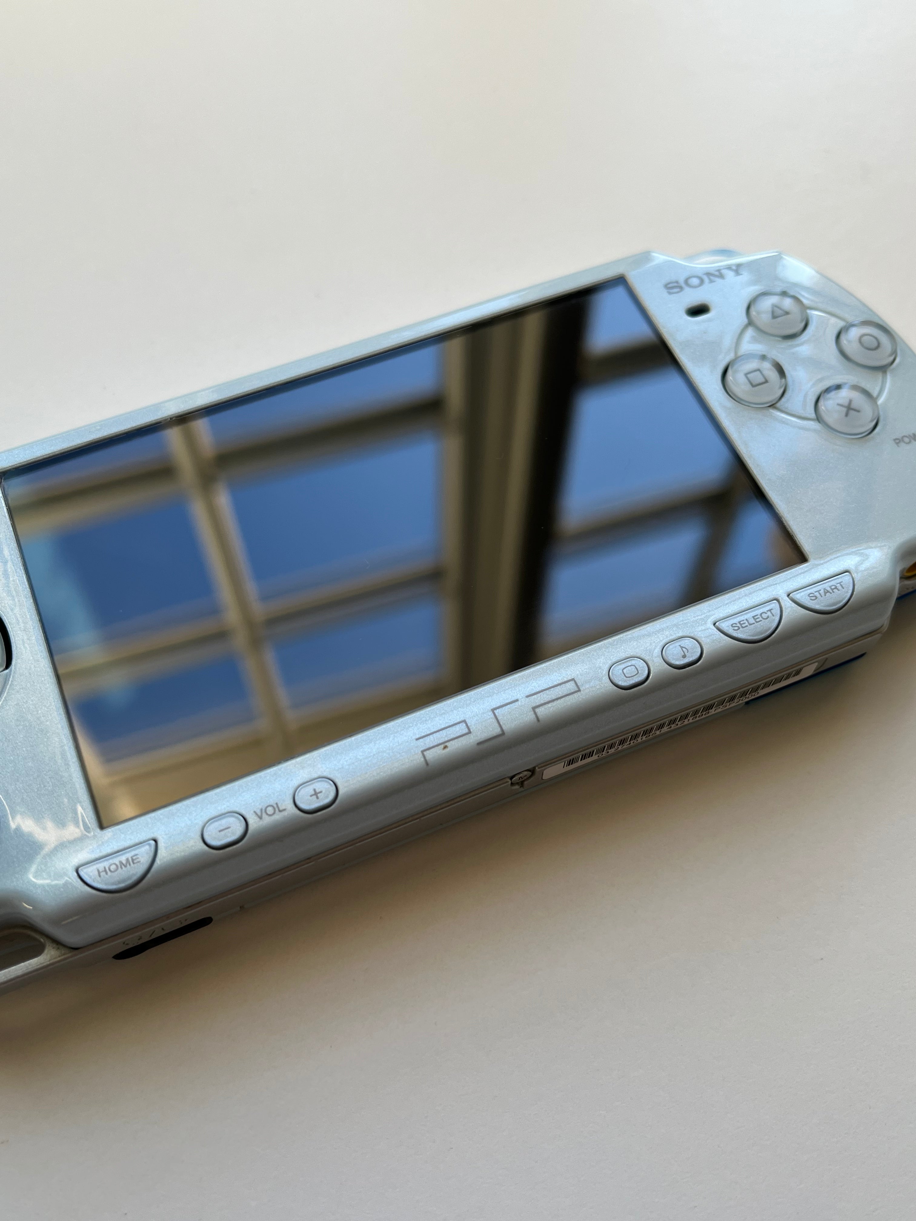 PSP 2000 - Felicia Blue