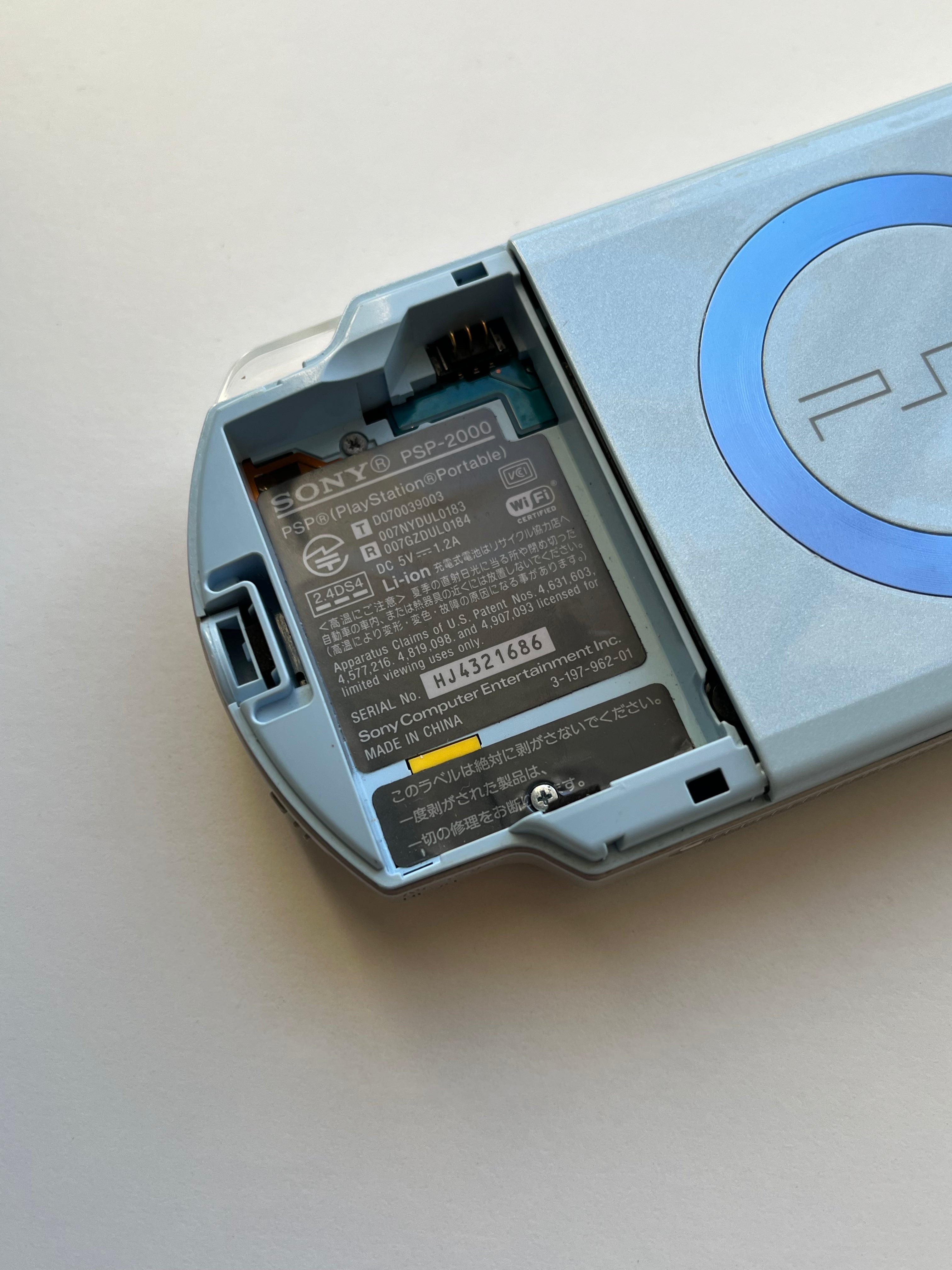 PSP 2000 - Felicia Blue