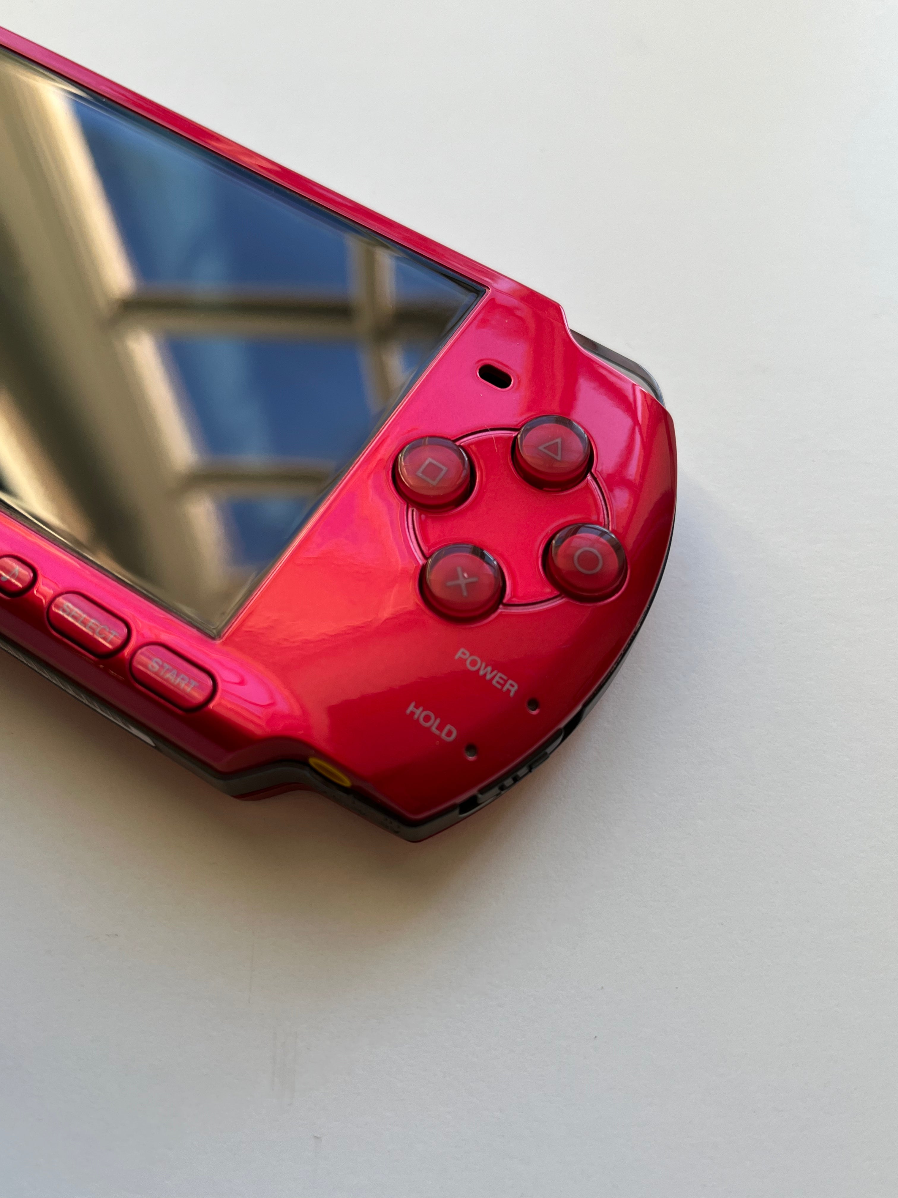PSP 3000 - Radiant Red