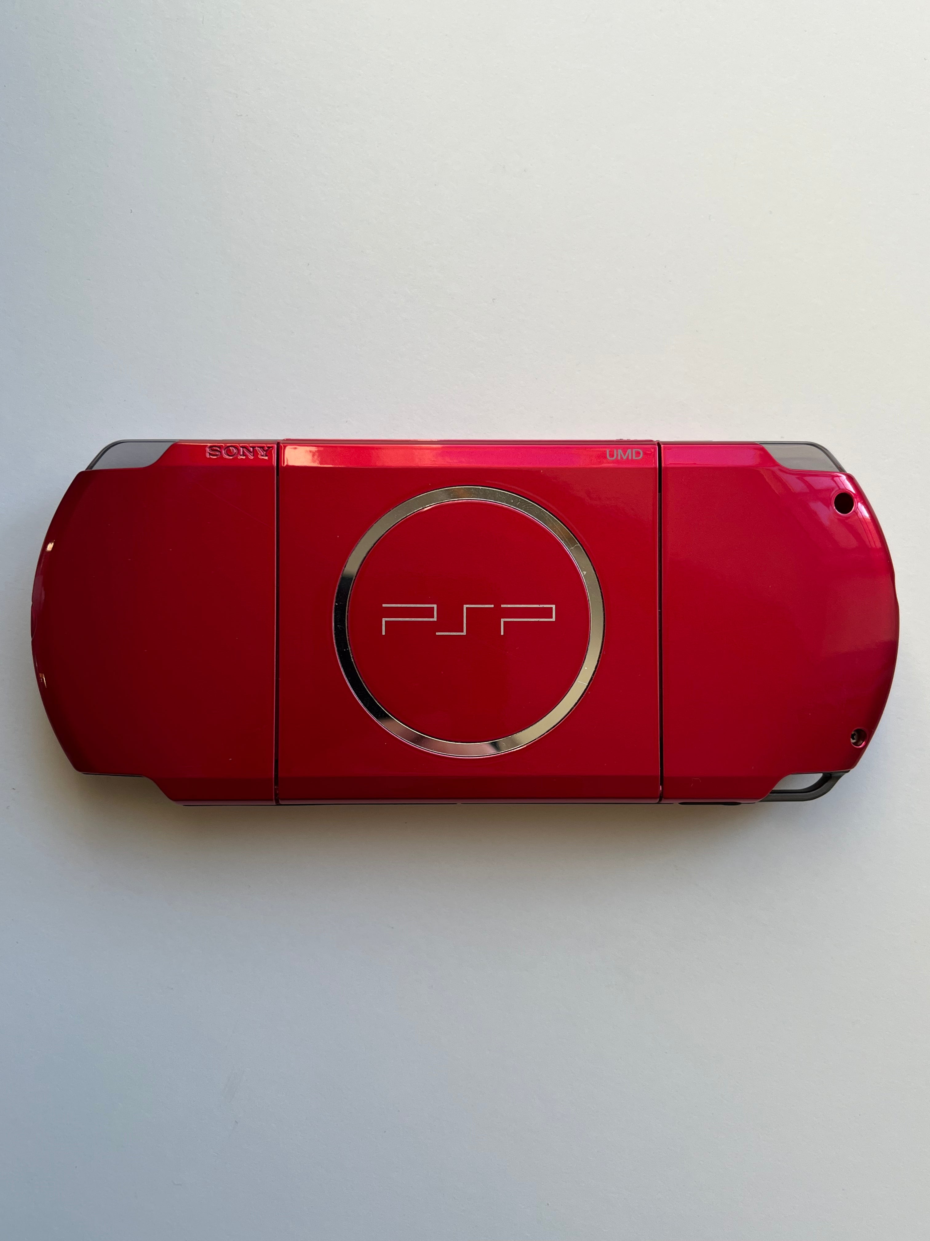 PSP 3000 - Radiant Red