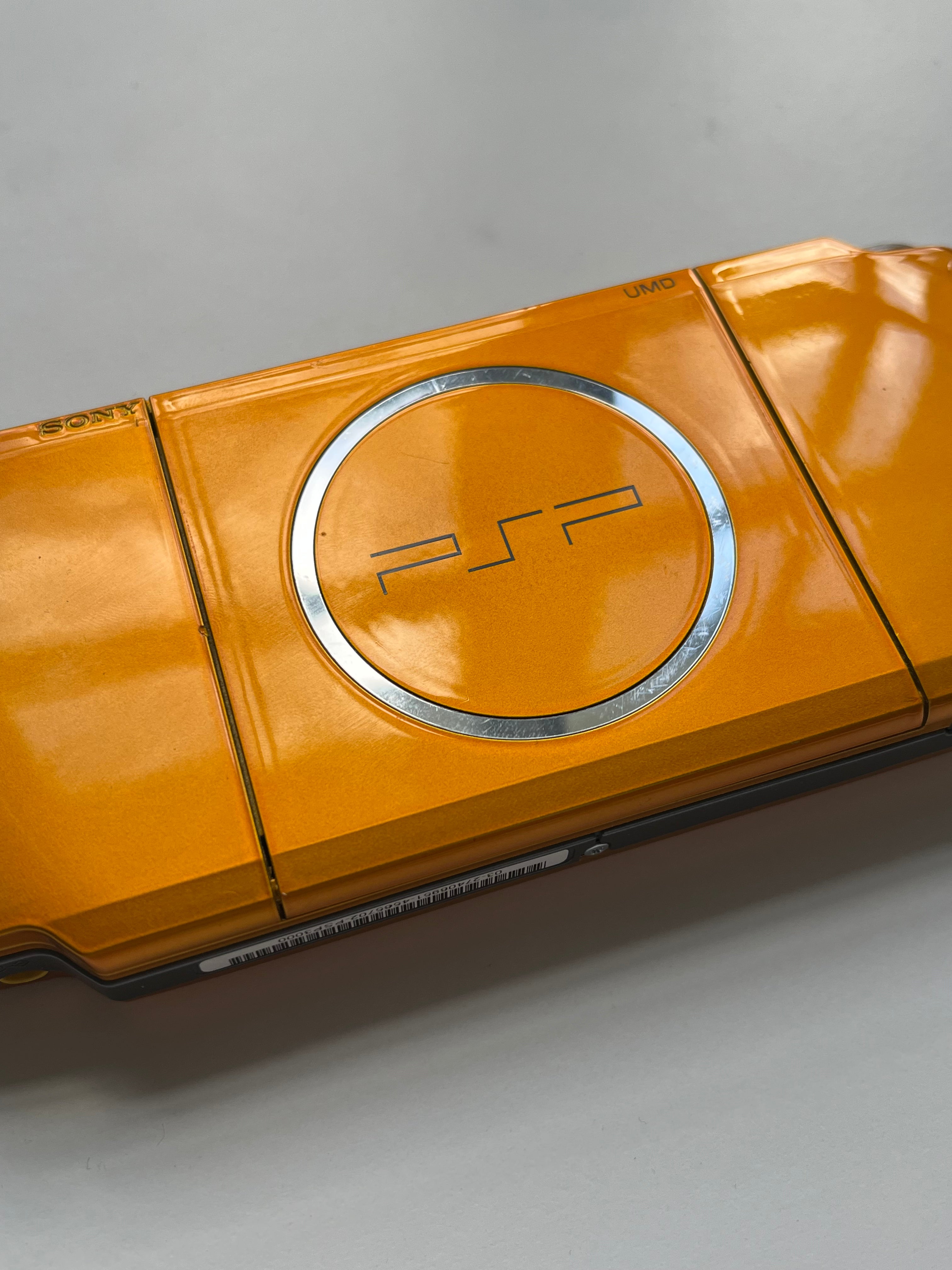 PSP 3000 - Bright Yellow