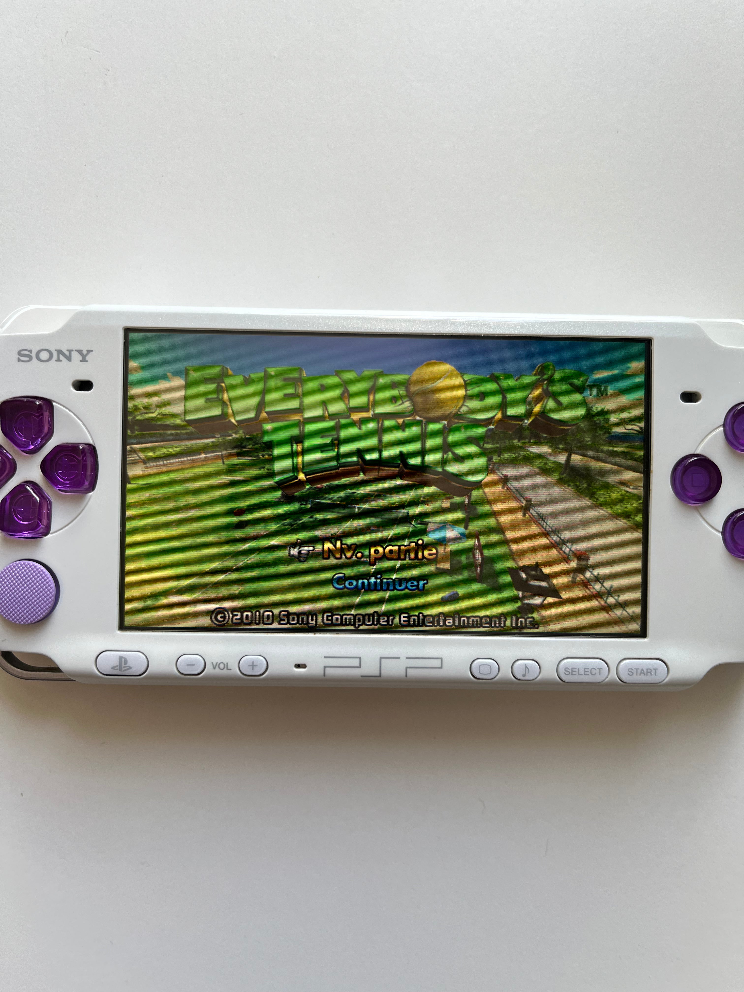 PSP 3000 - Pearl White - Purple