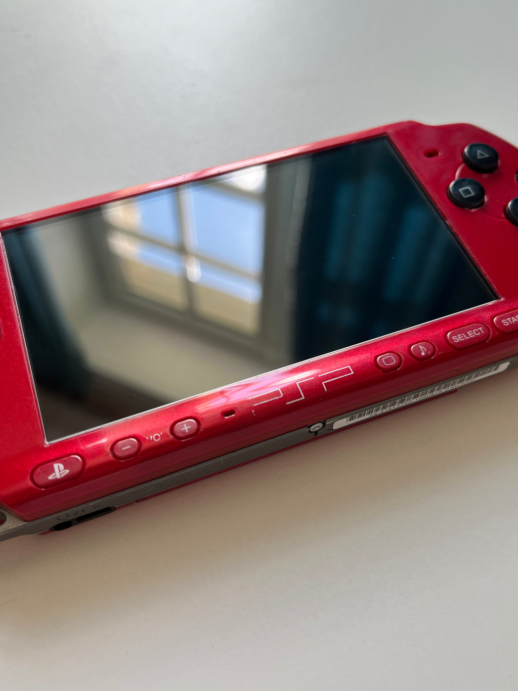 PSP 3000 - Radiant Red / Black